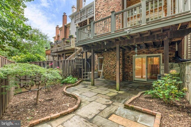 Photo - 8526 Raglan Rd