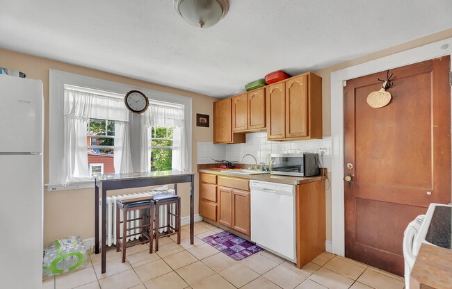 Kitchen - 22 Hillside Ave Unit 2nd Floor