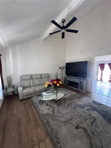 4501 Princeton Dr
