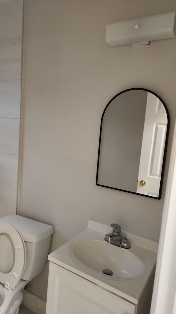 Photo - 1104 State St Unit 1104 C