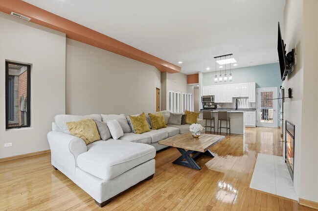 Photo - 7308 S Ridgeland Ave