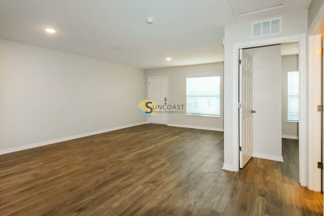 Photo - 33 Walnut Run Ct Unit 2