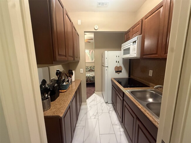 Photo - 3040 Bayshore Dr Unidad 4