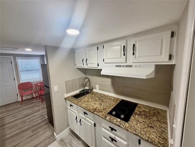 Photo - 3125 Simpson Rd