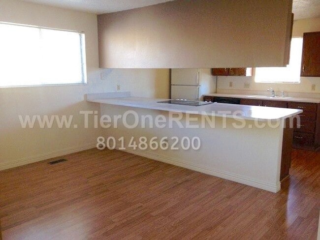Photo - NO DEPOSIT option available for qualified renters!