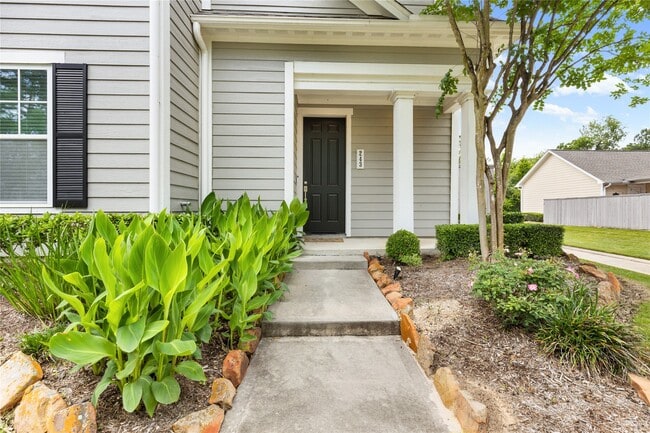 Photo - 243 Kendrick Pines Blvd