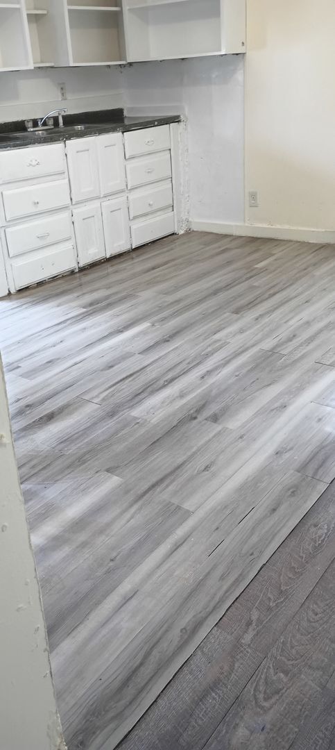 Photo - 2 Bed 1 Bath with Fenced Yard on Corner Lot