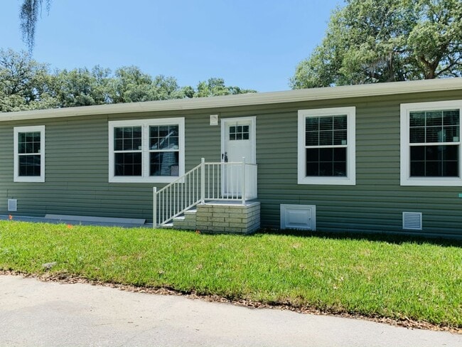 Photo - 185 Millwood Rd
