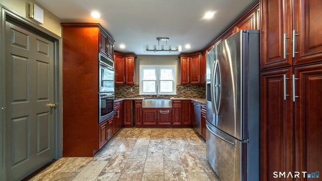 Photo - 279 Haviland Rd