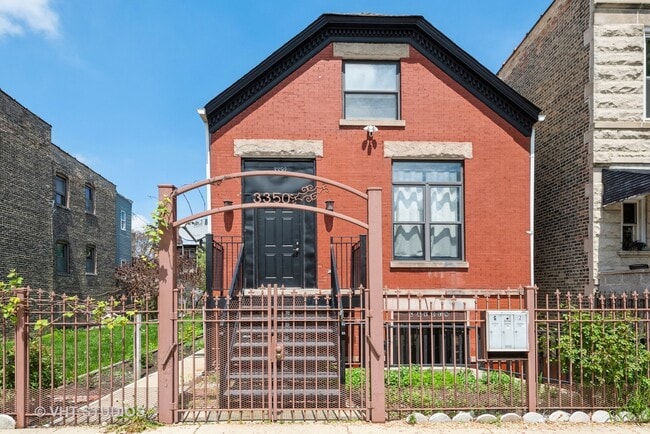 Photo - 3350 W Division St House