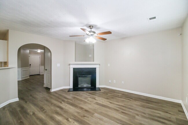 Photo - 7423 Garnet Dr