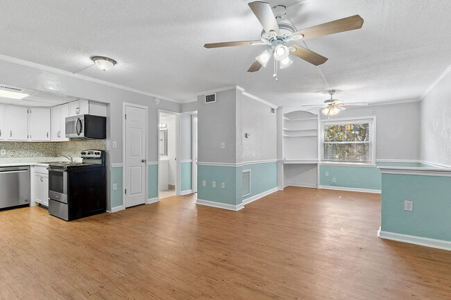 Building Photo - Magnolia Villas Rental