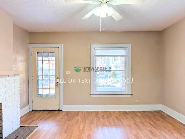 Photo - 1410 16th St NW