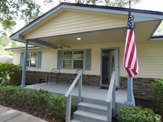 Building Photo - 13203 Yellow Bluff Rd Rental