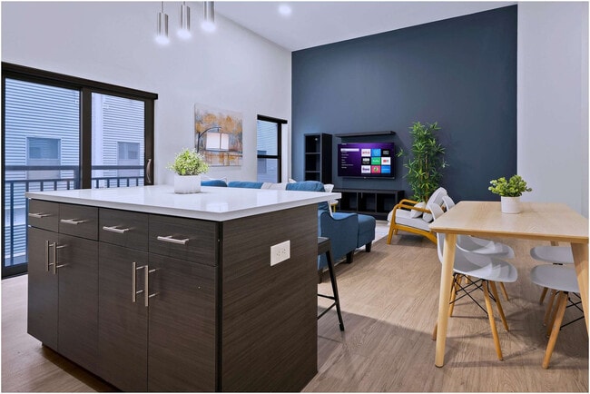 Photo - 1101 Euclid Ave Unidad FL4-ID1055692P