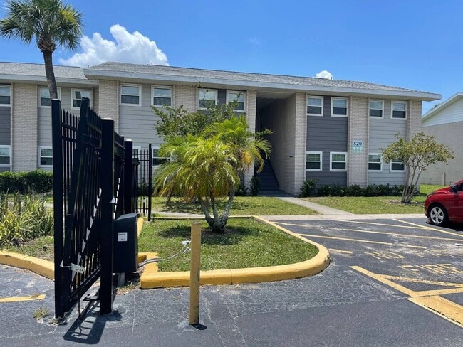 Photo - LAS PALMAS AT SAND LAKE CONDO Unit B, Orlando, Florida,