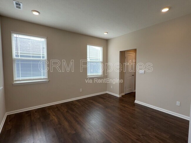 Photo - 8862 Blackburn St