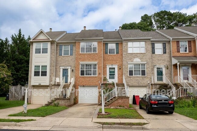Building Photo - 8644 Sanderling Dr