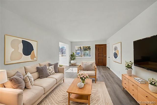 Photo - 5055 E Dartmouth Ave