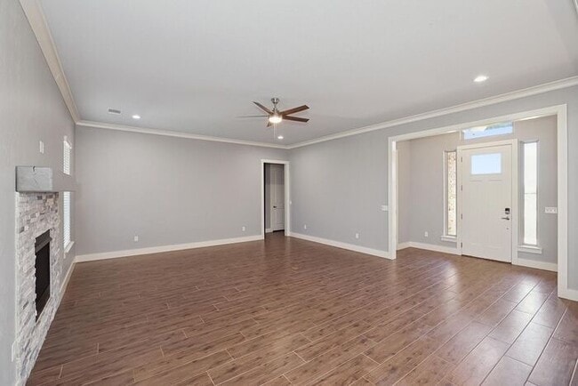 Photo - 9240 Highland Springs Dr