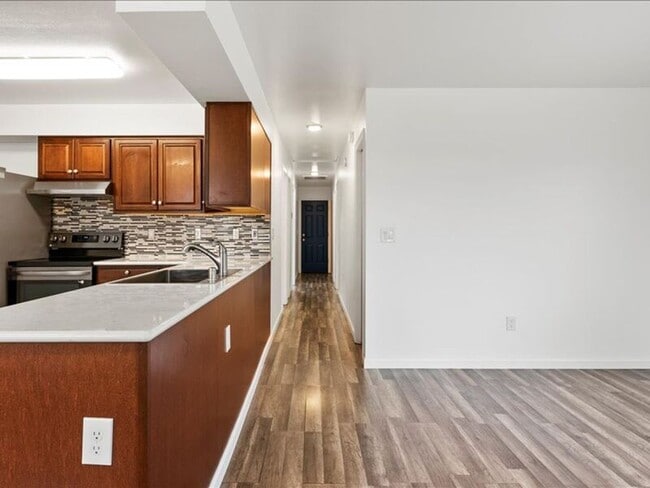 Photo - 3106 S Elm Ct Unit B