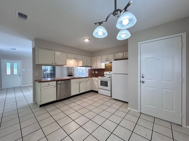 Photo - 1707 Waterloo Tr Apartment Unit A