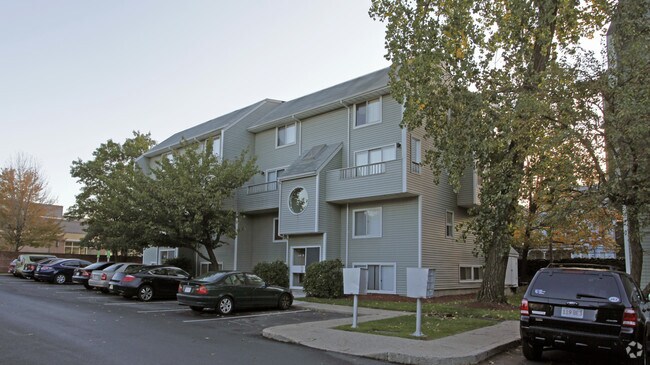 Building Photo - Courtyard at North Beacon Rental