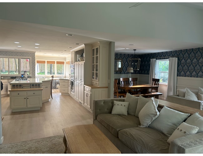Photo - 339 S Palisades Dr