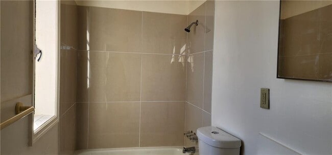 Photo - 15 S Main St Unit 3