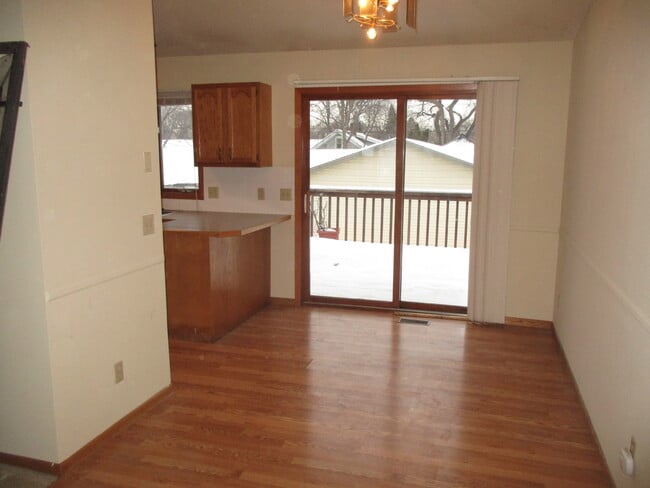 dinning room - 3725 36th Ave S