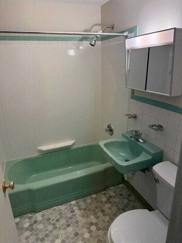 Photo - 2 Grand