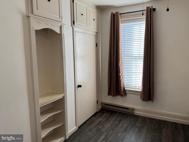 Photo - 50 N Carlisle St