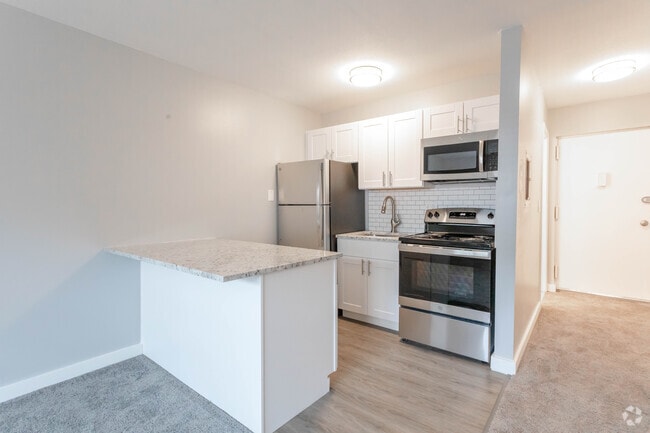 Kitchen - Studio - Brookside Gardens