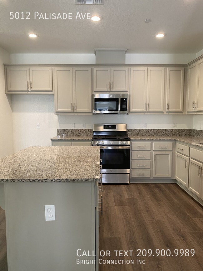 Photo - 5012 Palisade Ave