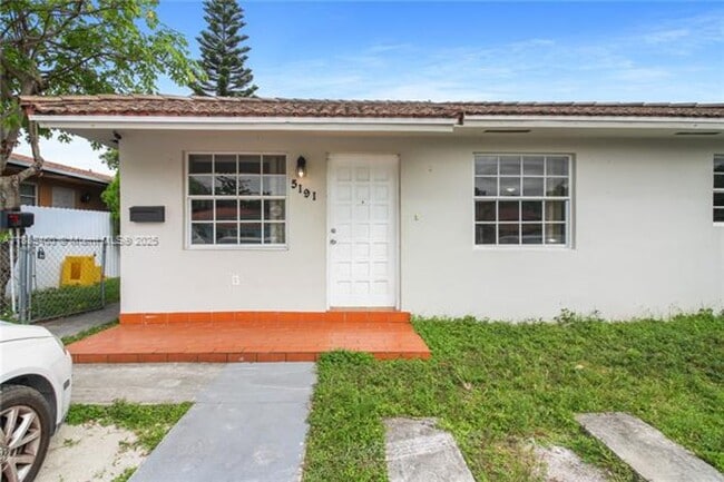 Building Photo - 5191 NW 2nd Terrace Unit 5191 NW 2nd Ter 1