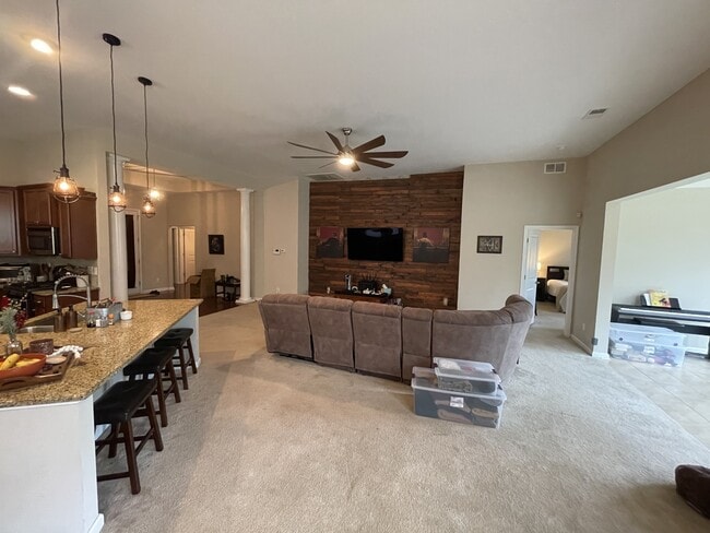 Photo - 1213 Raven Rd