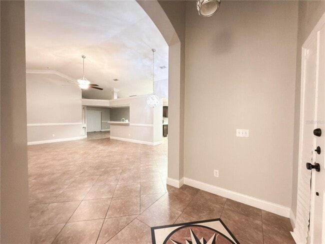 Photo - 14635 Keelford Way