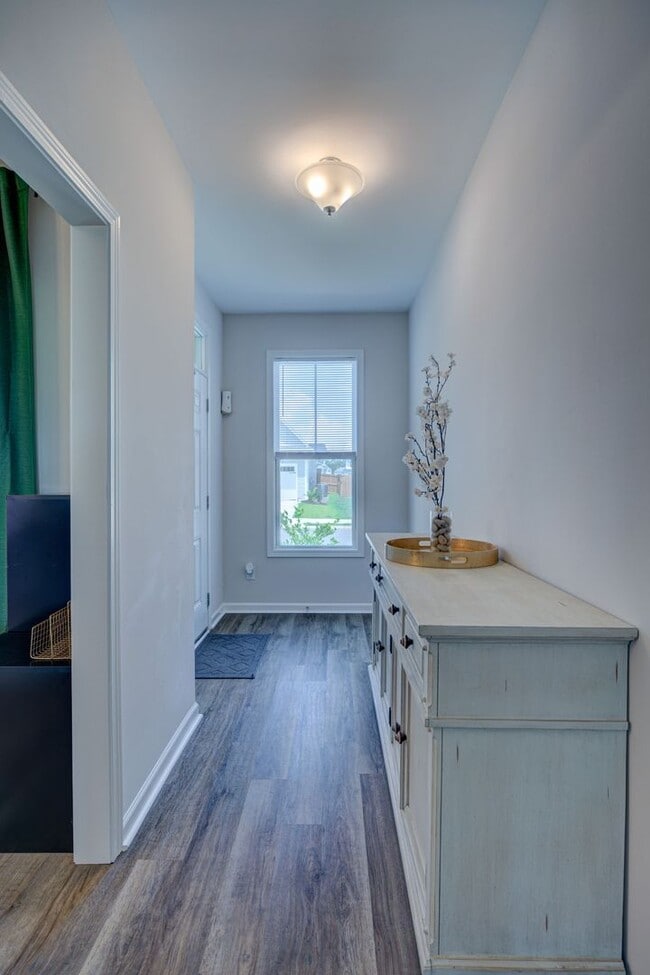 Photo - Luxurious 3 bedrooms 2.5 bath home in Nort...
