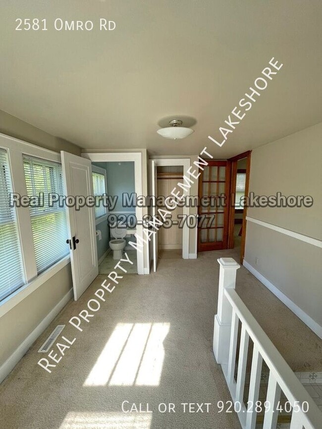 Photo - 2581 Omro Rd