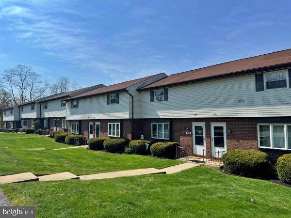 Photo - 221-239 Catalpa Ln Townhome