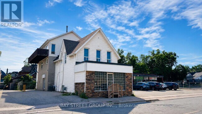 Photo - 66 Maple Ave