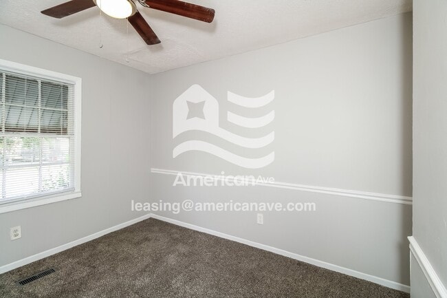 Photo - 10 Burdock Cir