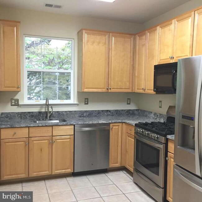 Photo - 11402 Gate Hill Pl Unit E