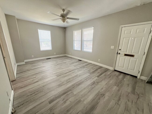 Photo - 2 Bedroom 1 Bath Apartment - Downtown Charleston