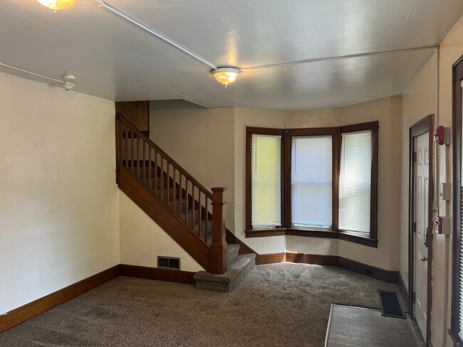 Photo - 743 Wells St