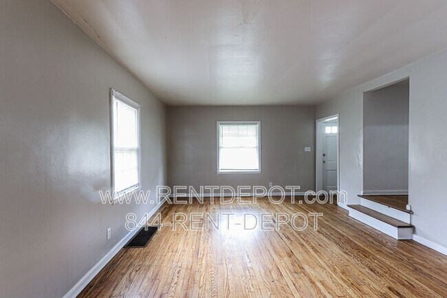 Photo - 1207-1209 Roosevelt Blvd