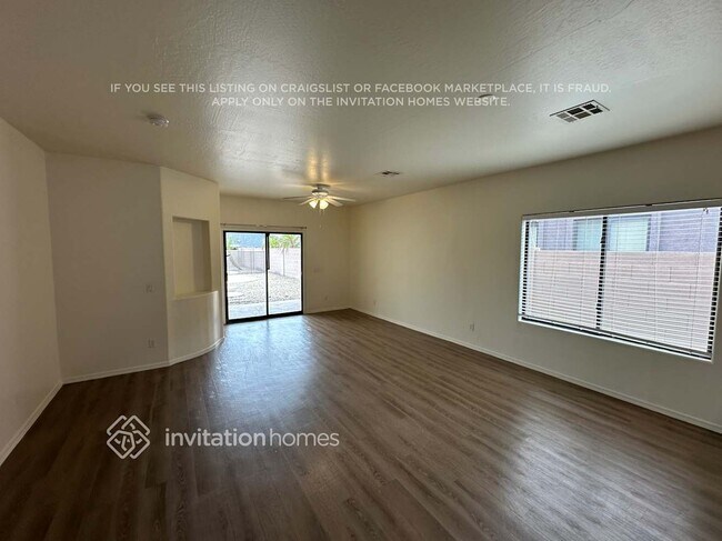 2213 W Carolina Dr