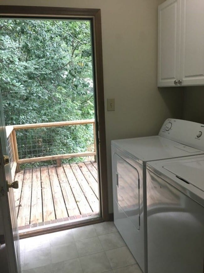 Photo - 2 bed 1 bath duplex on Barber St.