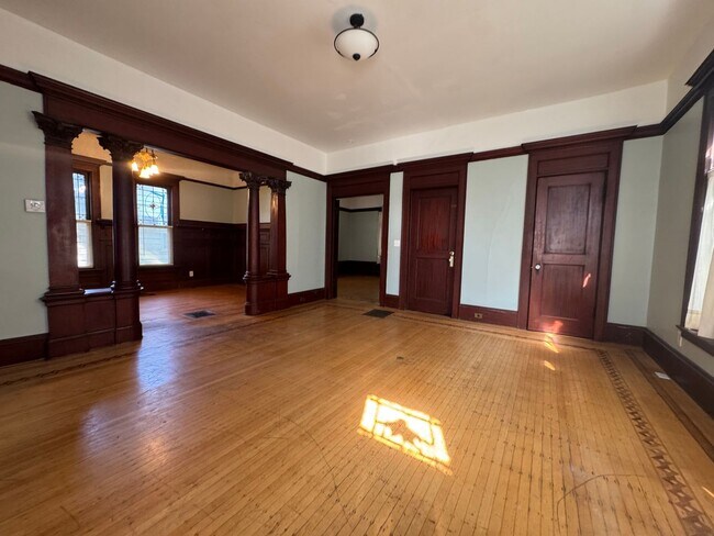 Photo - 2526 Polk St NE Unit 1