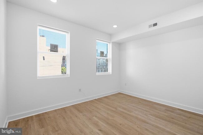 Photo - 2126 N Percy St Unit 2